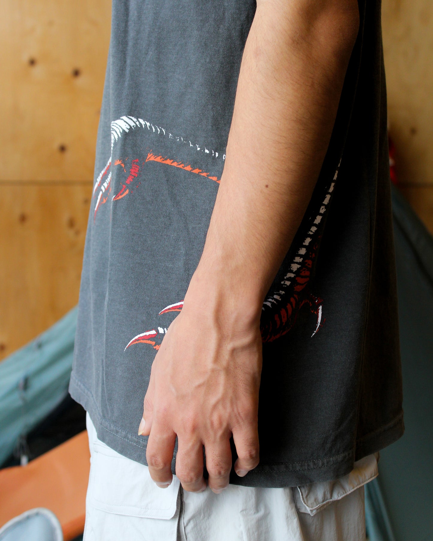 Narrative Original / Walking in the jungle T-Shirts