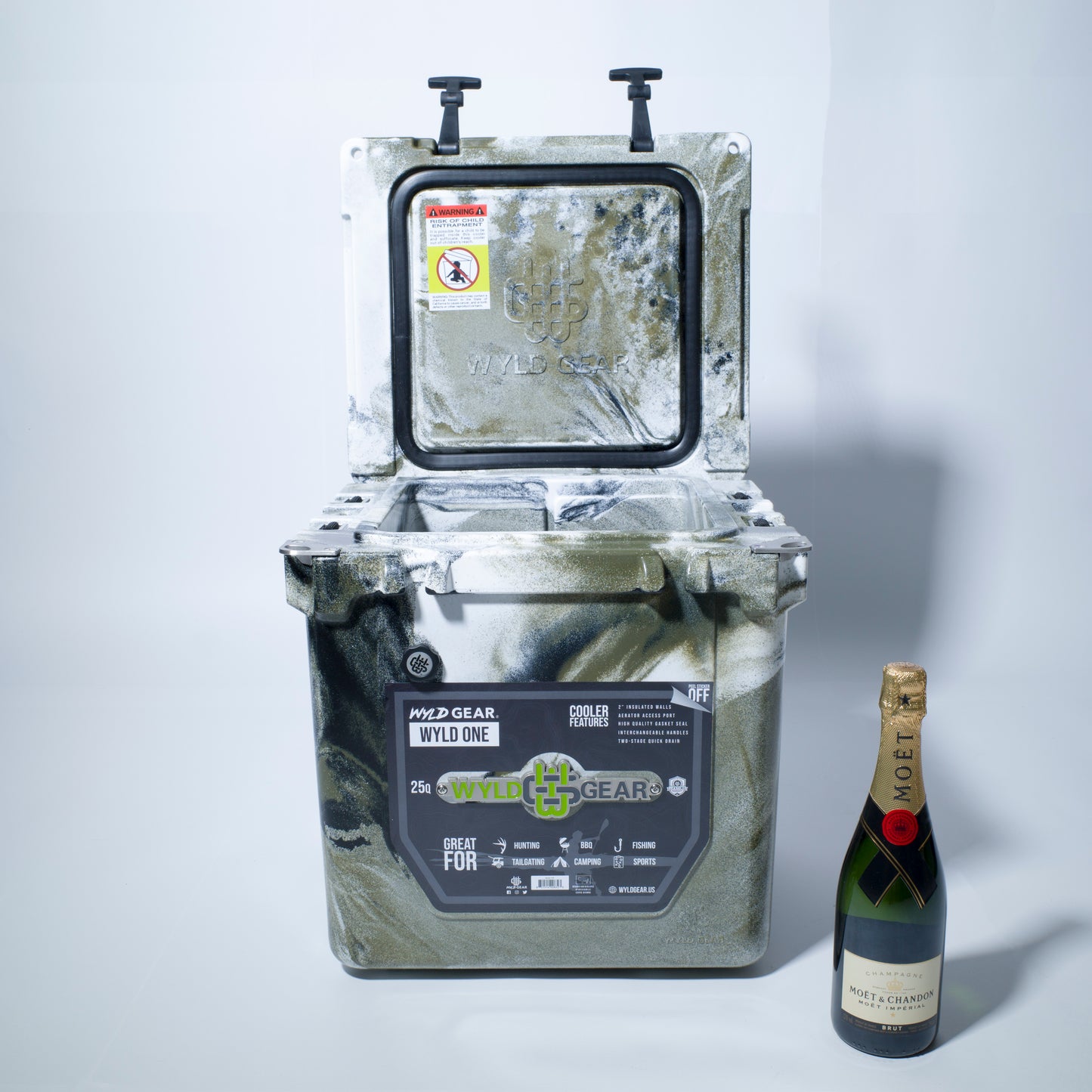 WYLD GEAR ハードクーラー 25Q CAMO