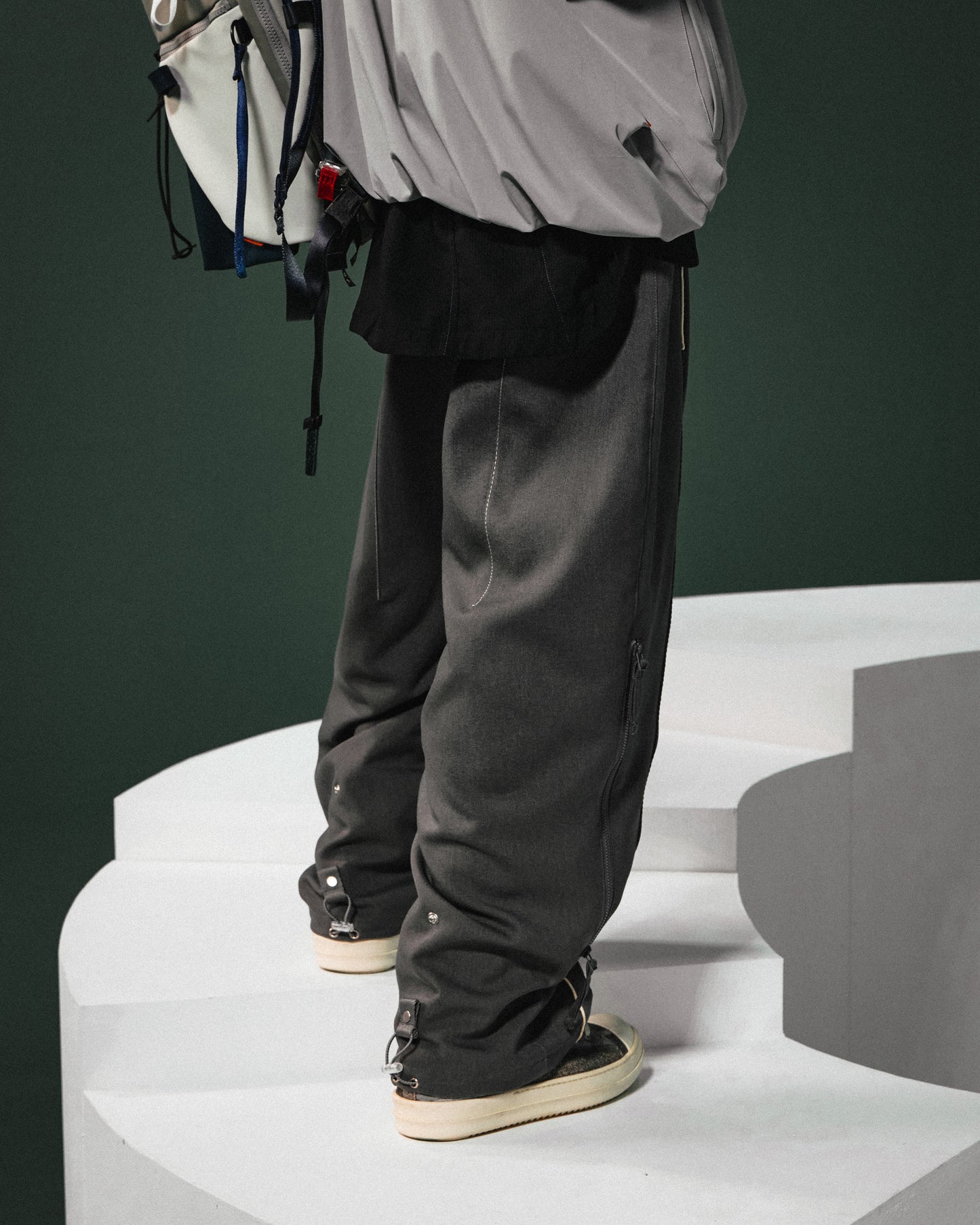 【GOOPiMADE】“MRZ-01” SOFTBOX Axis Track Pants L-Gray